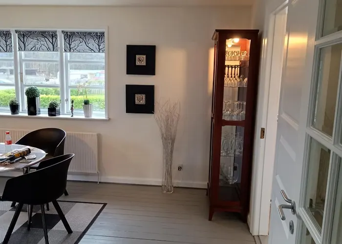 Bolig Ved Hav Og Fjord